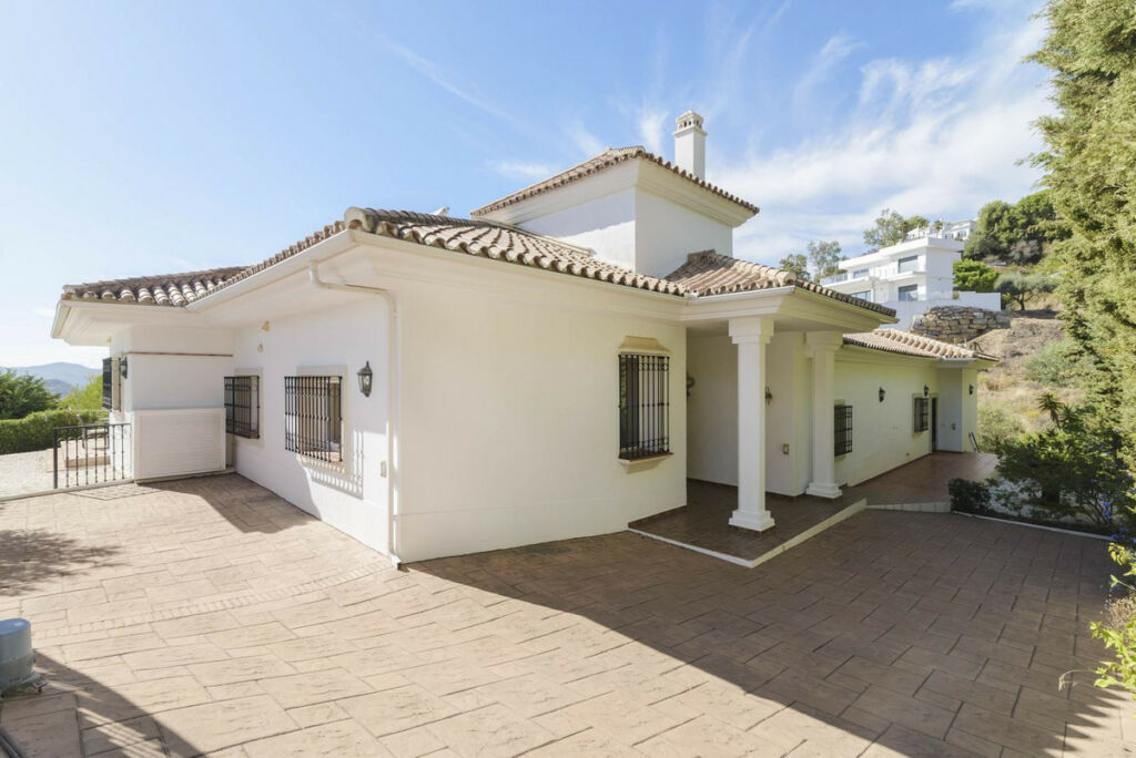 Detached Villa Mijas Málaga - image 25
