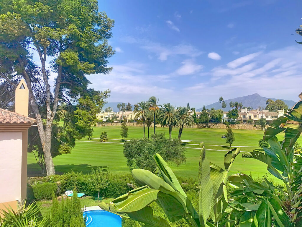 Semi-Detached House Guadalmina Alta Málaga - image 25