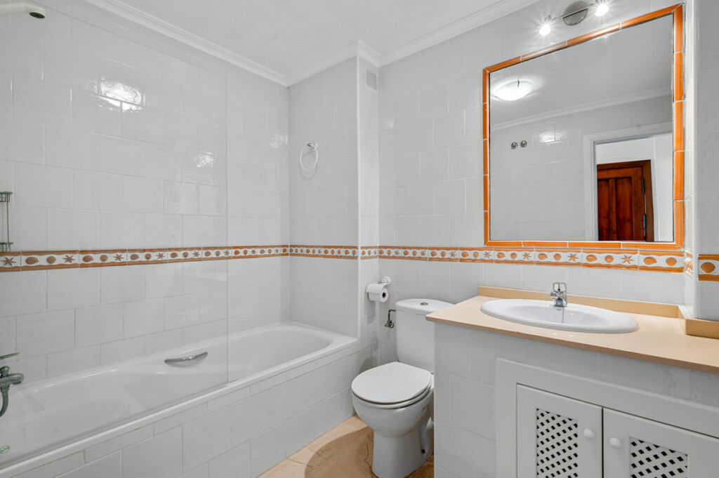 Middle Floor Apartment Playa Flamenca Alicante - image 25