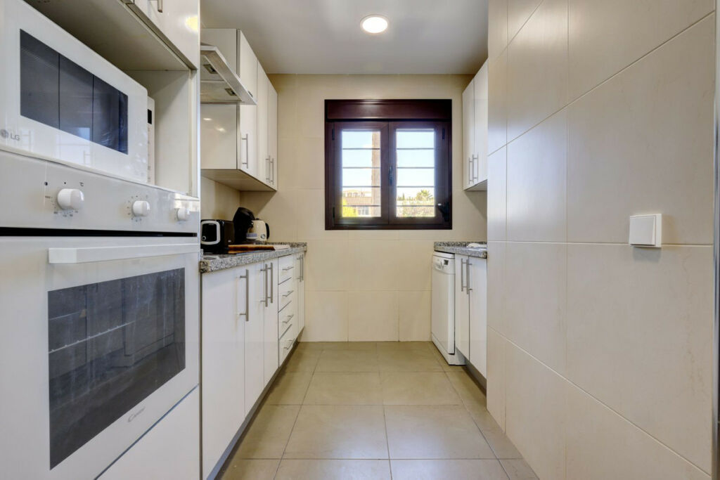 Semi-Detached House Estepona Málaga - image 24