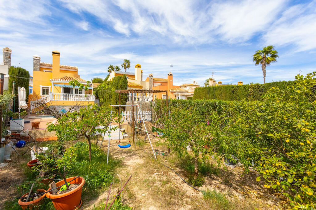 Detached Villa Cabo Roig Alicante - image 25