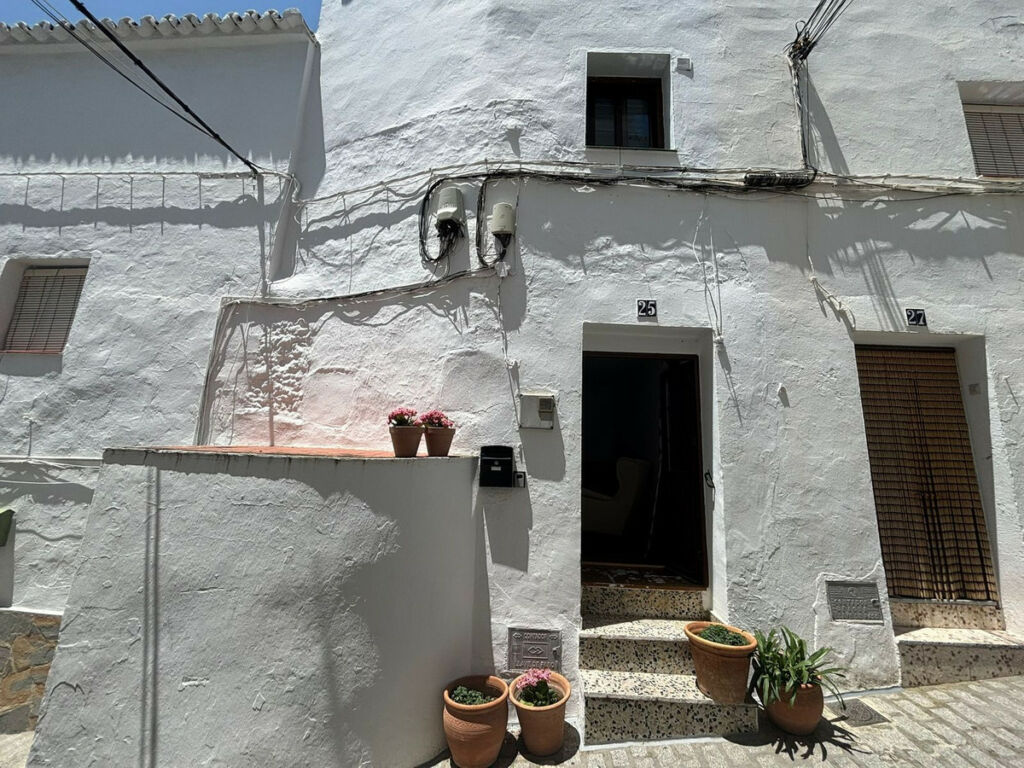 Townhouse Casares Málaga - image 26