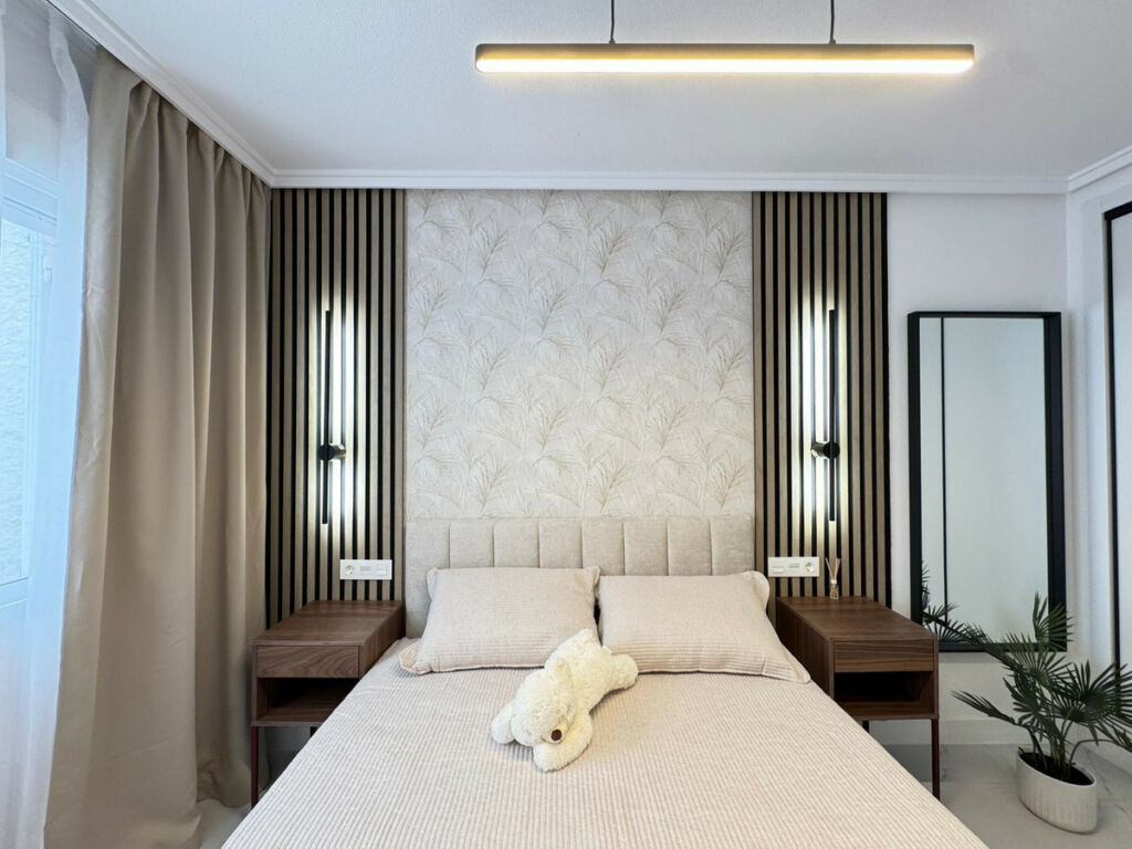 Middle Floor Apartment Torrevieja Alicante - image 26