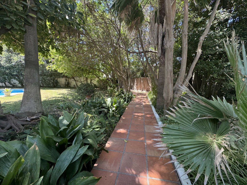 Detached Villa San Pedro de Alcántara Málaga - image 26