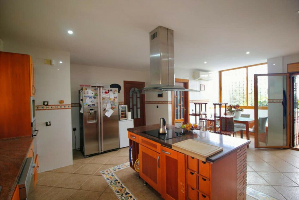 Detached Villa Benalmadena Málaga - image 25