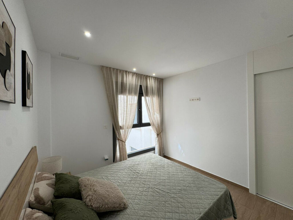 Middle Floor Apartment Torrevieja Alicante - image 26