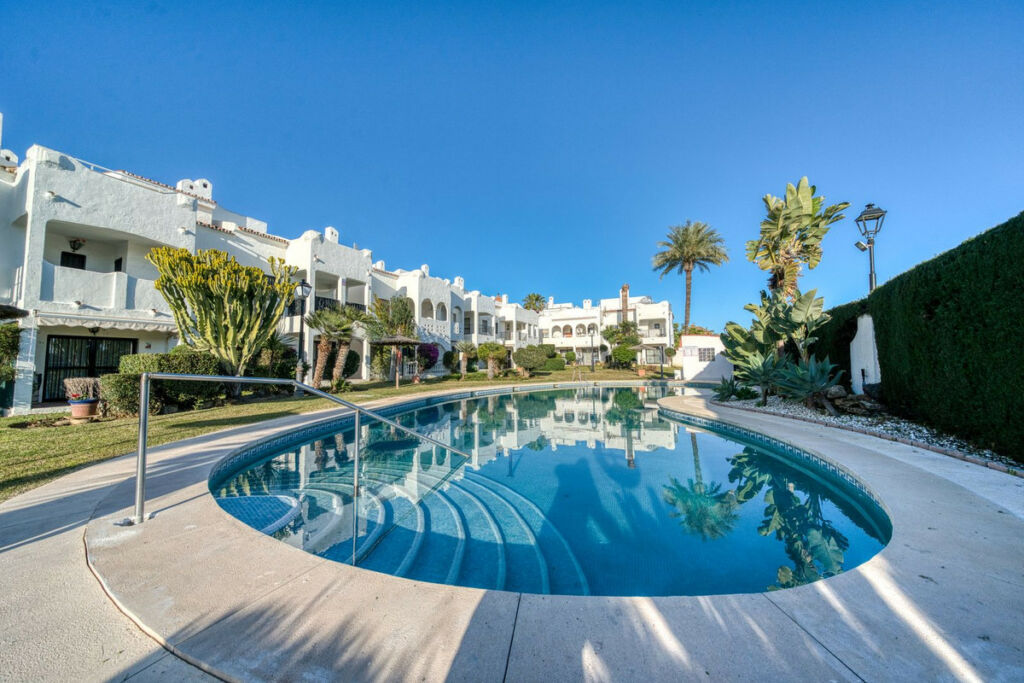 Townhouse Bel Air Málaga - image 26