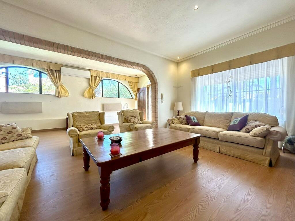 Detached Villa Cabo Roig Alicante - image 26