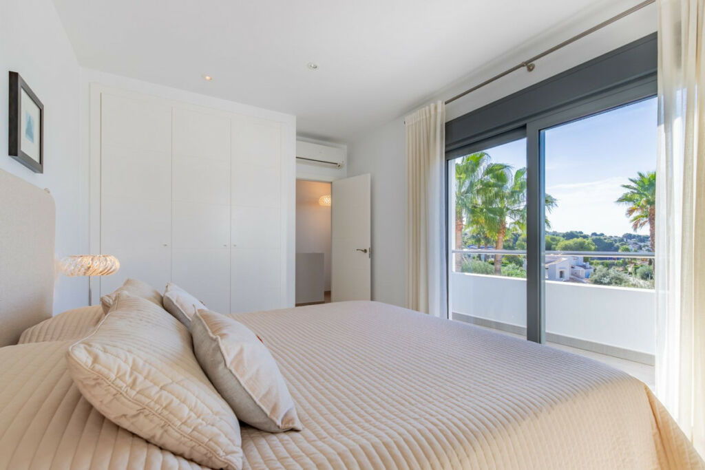 Detached Villa Moraira Alicante - image 26