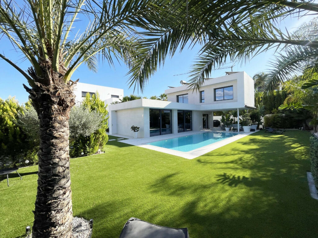 Detached Villa Calpe Alicante - image 26