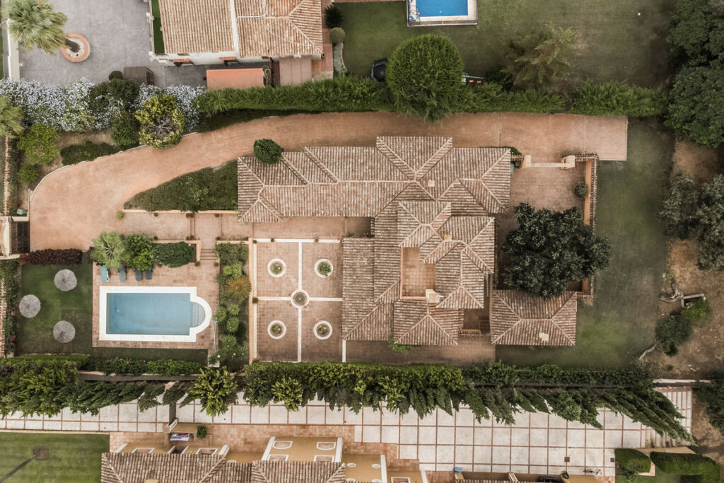 Detached Villa Sotogrande Cádiz - image 26