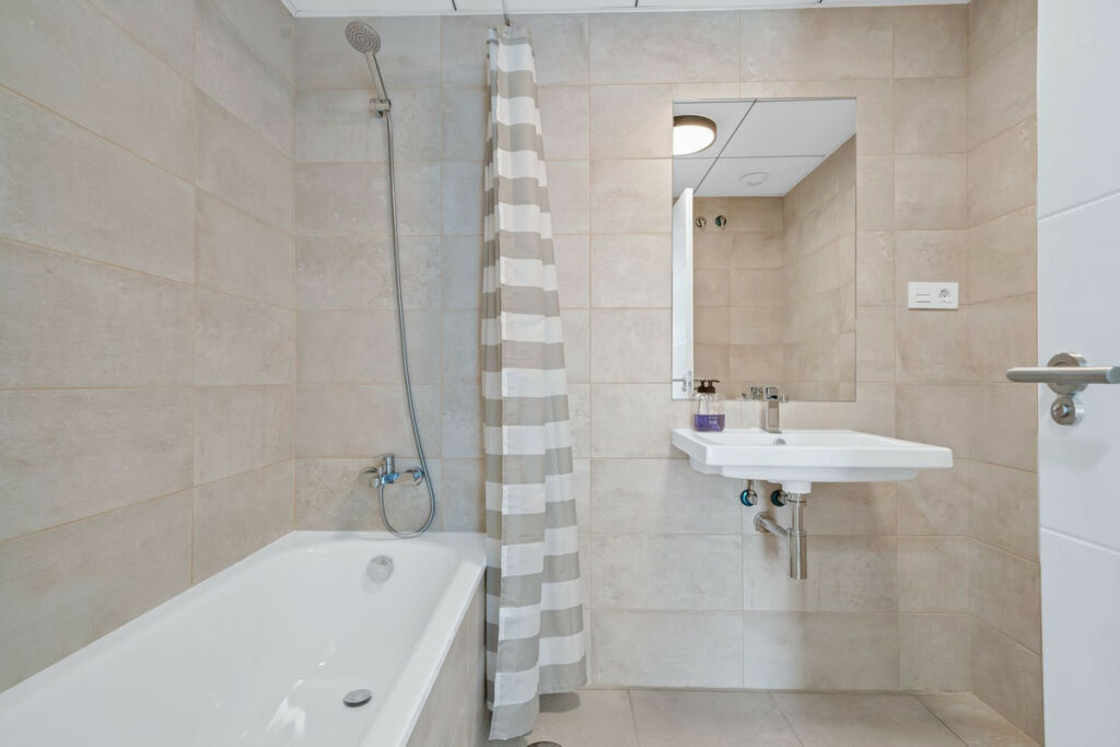 Middle Floor Apartment El Chaparral Málaga - image 26