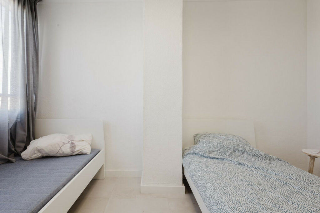 Middle Floor Apartment Torrevieja Alicante - image 26