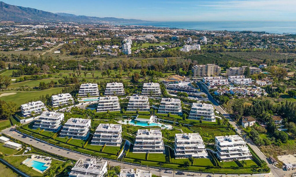 Middle Floor Apartment Estepona Málaga - image 25