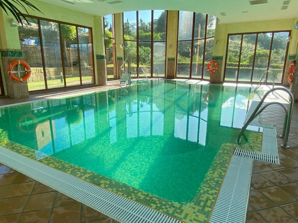 Middle Floor Apartment Benahavís Málaga - image 26