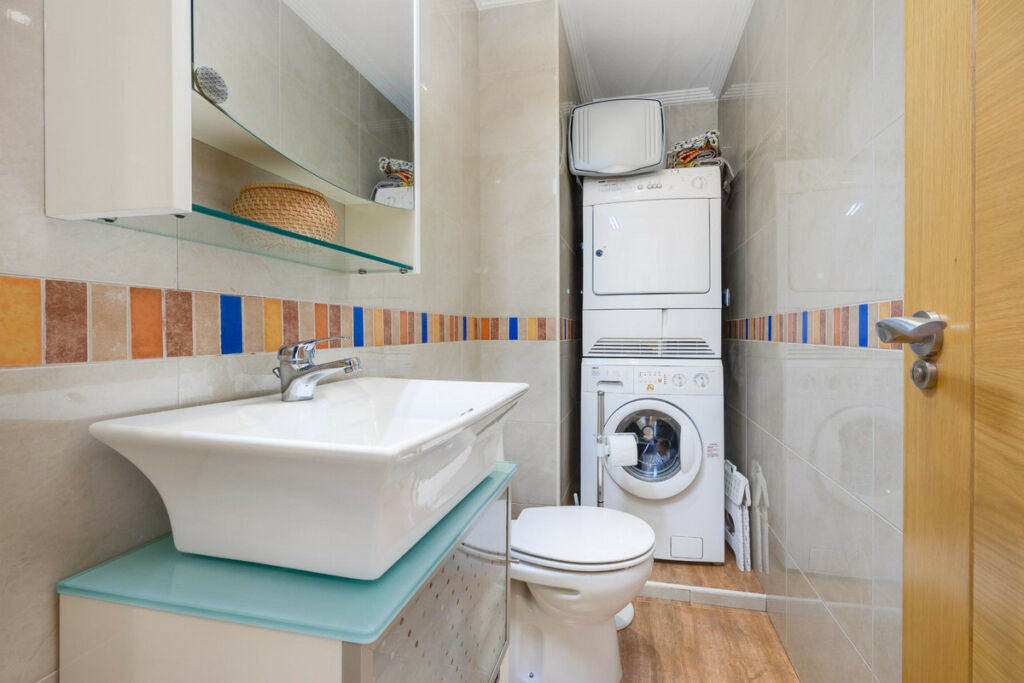 Middle Floor Apartment Torrevieja Alicante - image 26