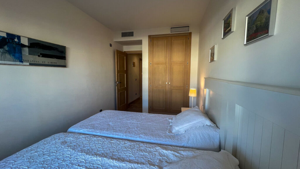 Middle Floor Apartment La Duquesa Málaga - image 26
