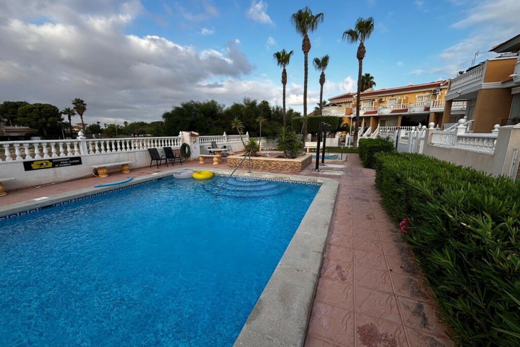 Semi-Detached House Dona Pepa Alicante - image 26