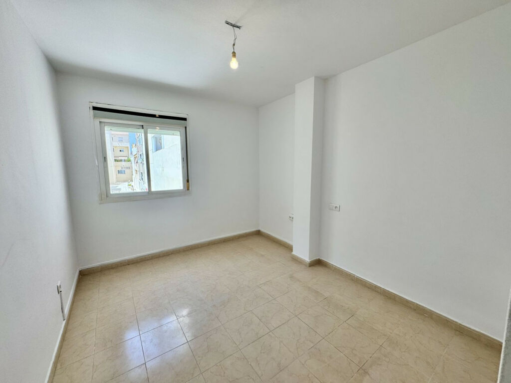 Middle Floor Apartment Las Lagunas Málaga - image 26