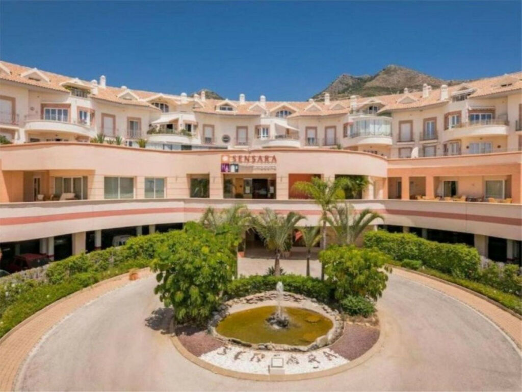 Middle Floor Apartment Benalmadena Málaga - image 26