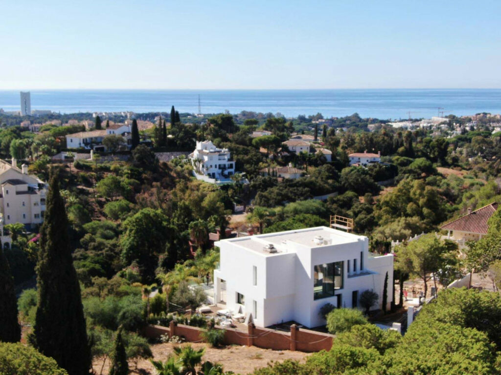 Detached Villa Elviria Málaga - image 26
