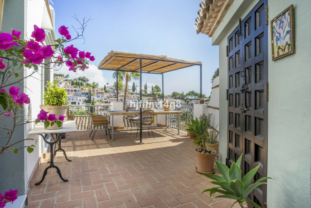 Townhouse La Heredia Málaga - image 26