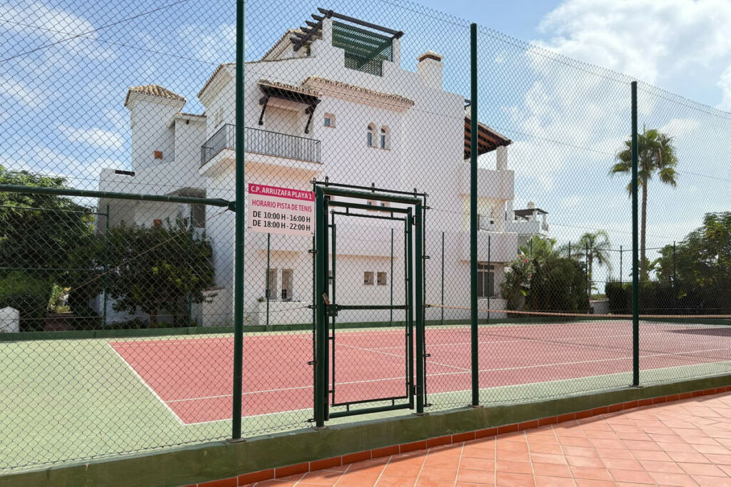 Middle Floor Apartment La Cala Málaga - image 26