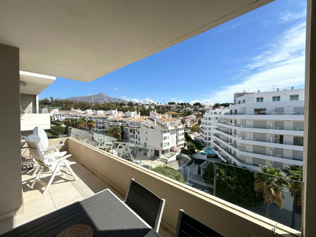 Middle Floor Apartment Nueva Andalucía Málaga - image 26