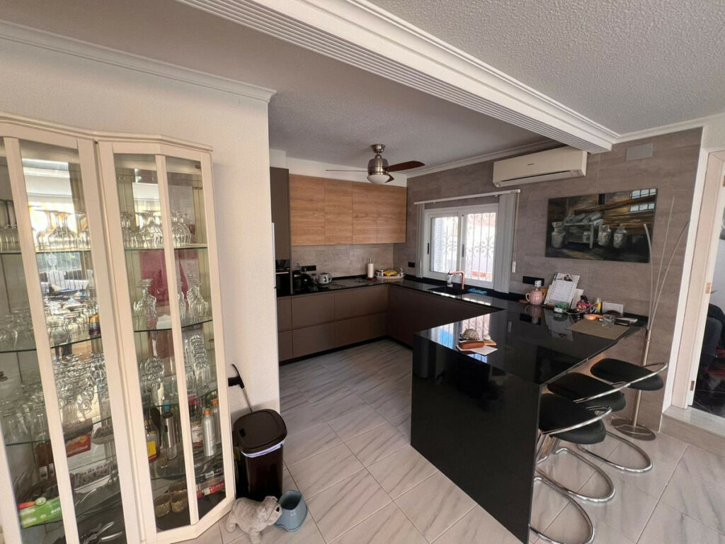 Detached Villa La Nucia Alicante - image 25