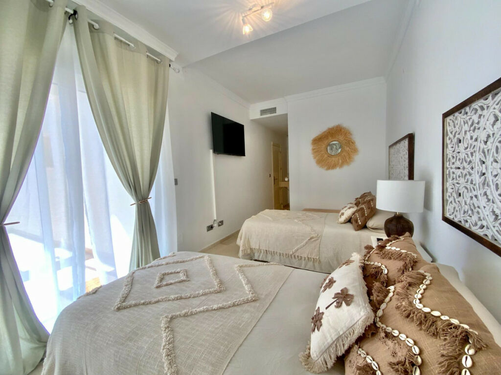 Middle Floor Apartment San Roque Club Cádiz - image 26