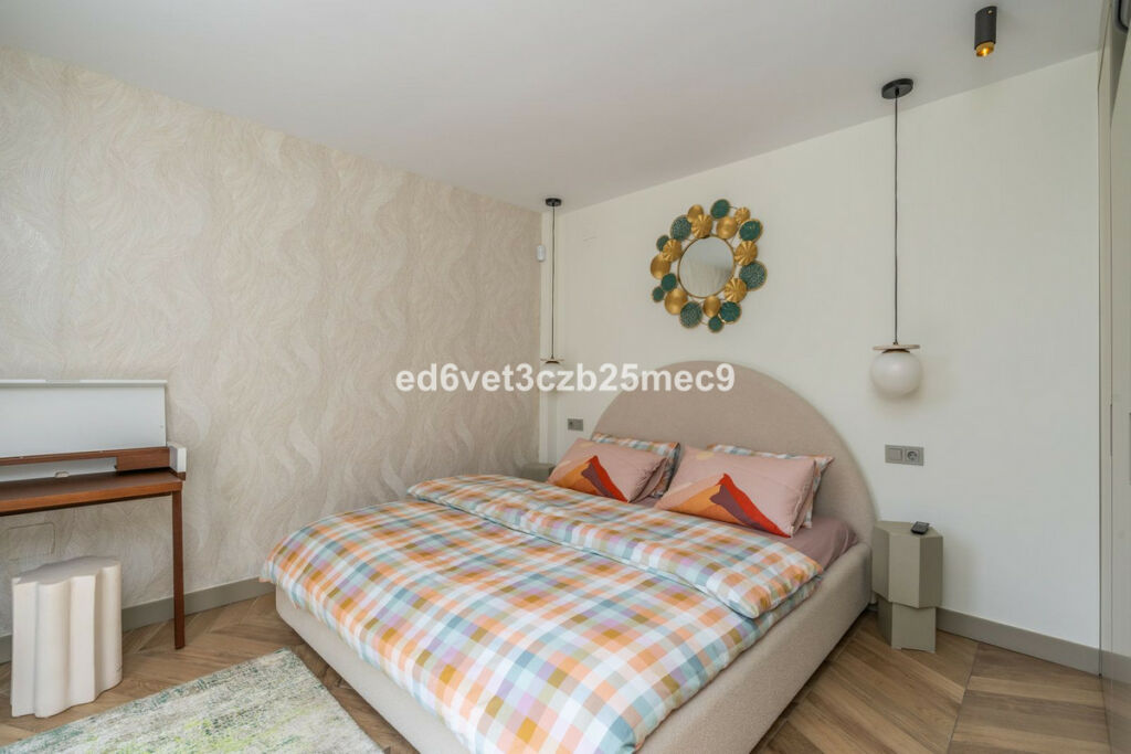 Detached Villa Nueva Andalucía Málaga - image 26