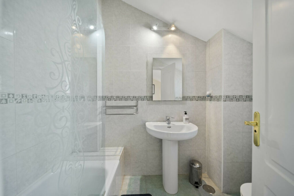 Semi-Detached House Benalmadena Málaga - image 26