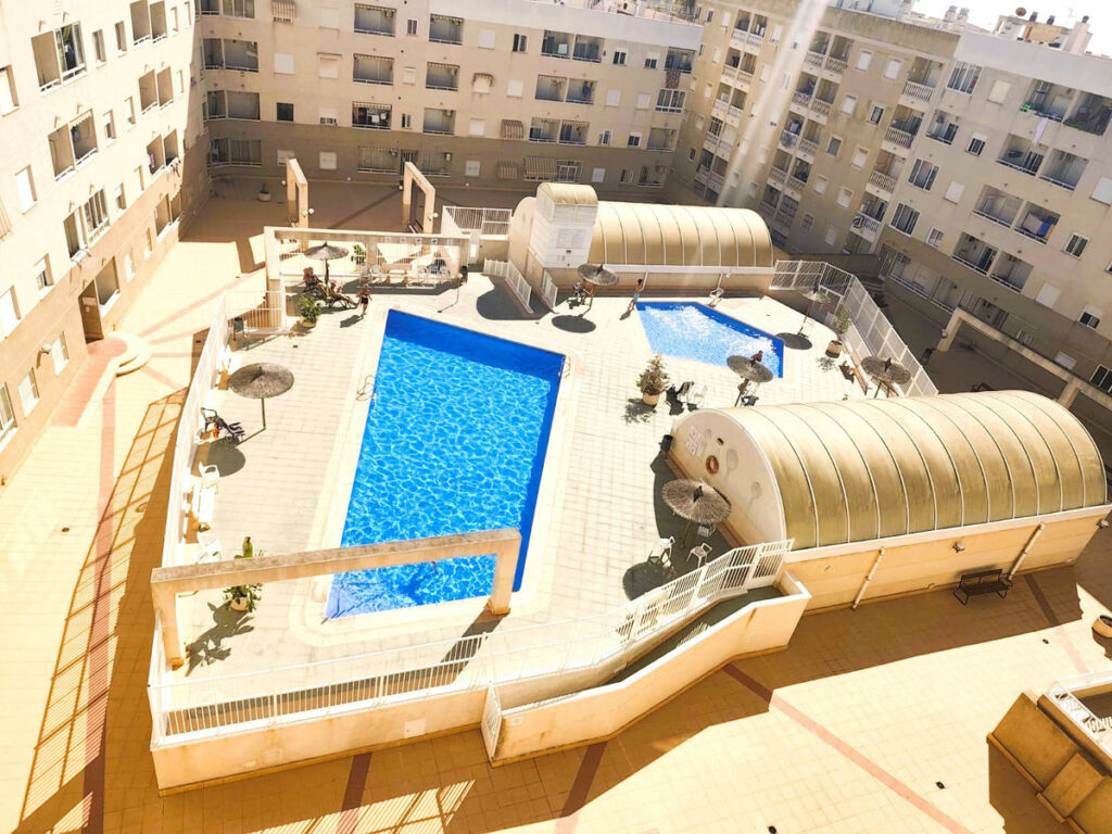 Middle Floor Apartment Torrevieja Alicante - image 26