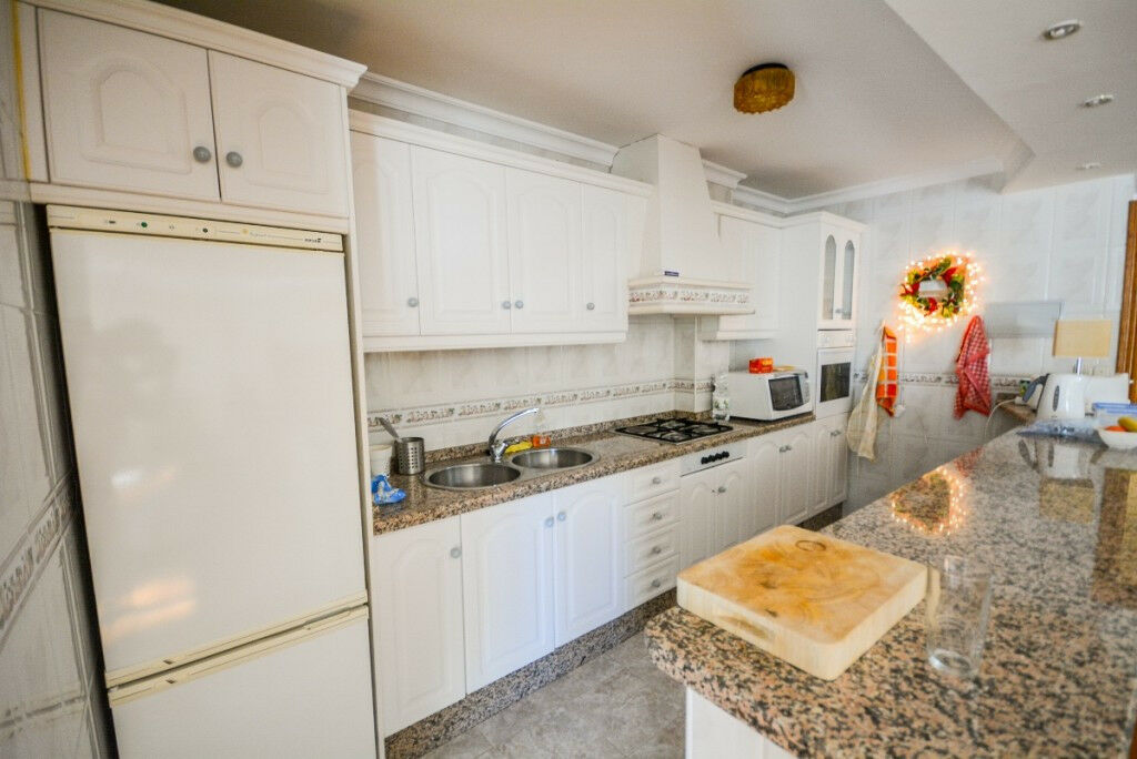 Detached Villa Estepona Málaga - image 26