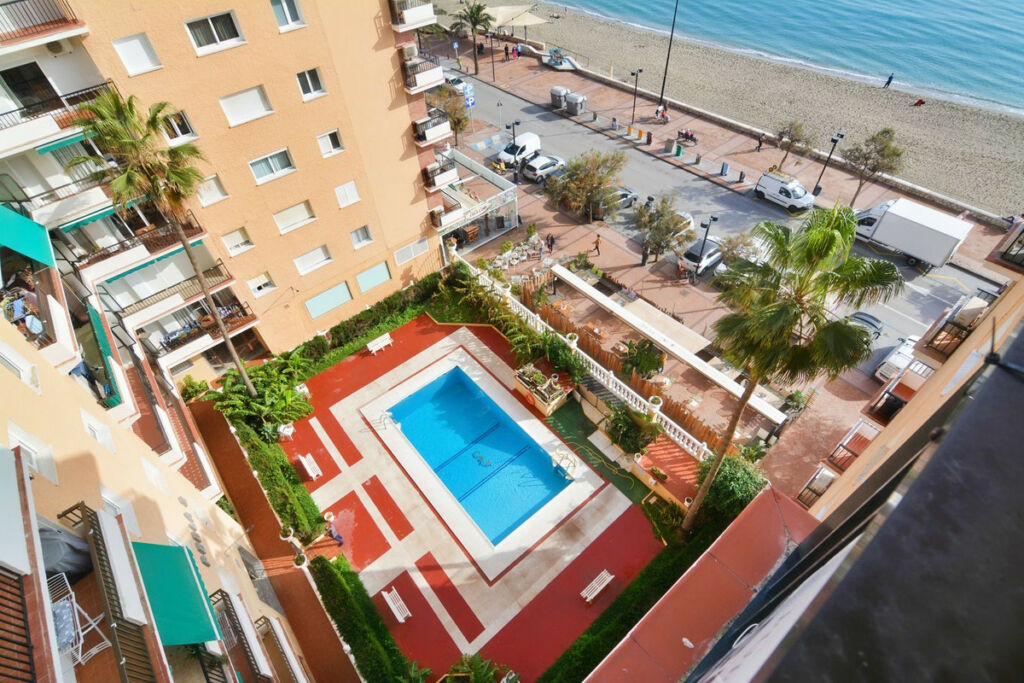 Penthouse Fuengirola Málaga - image 27