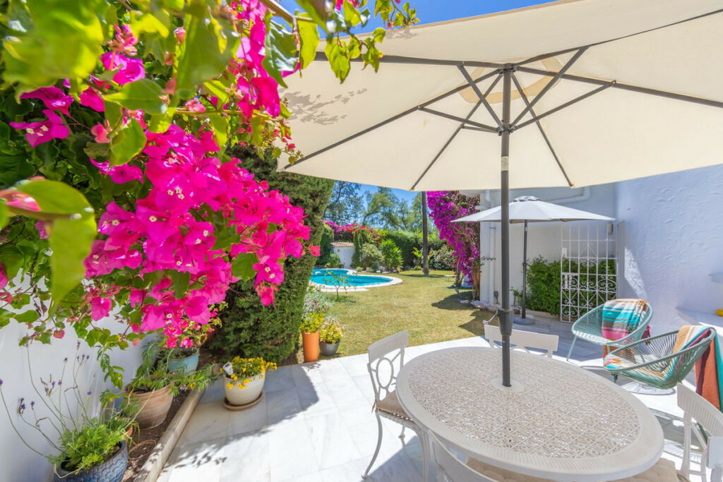 Detached Villa Guadalmina Alta Málaga - image 27