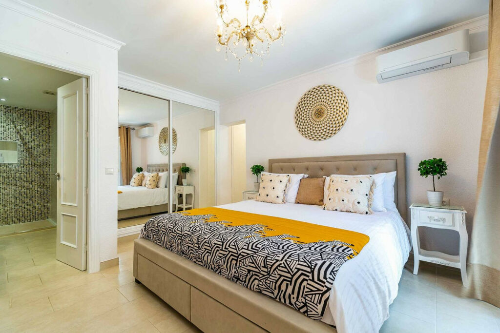 Detached Villa Benalmadena Málaga - image 27