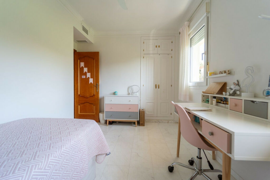 Penthouse Torrequebrada Málaga - image 27