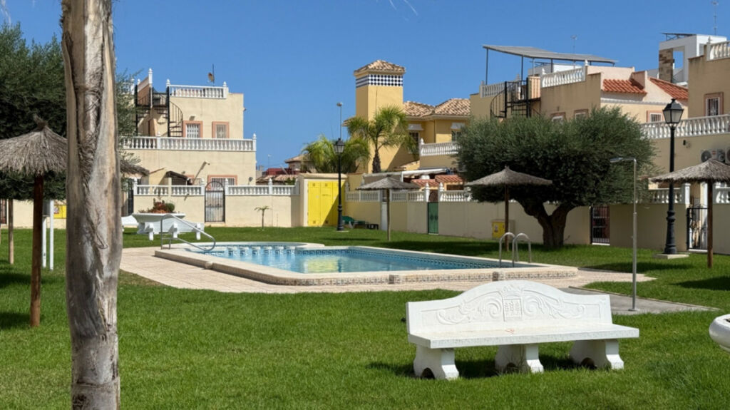 Bungalow Orihuela Alicante - image 27