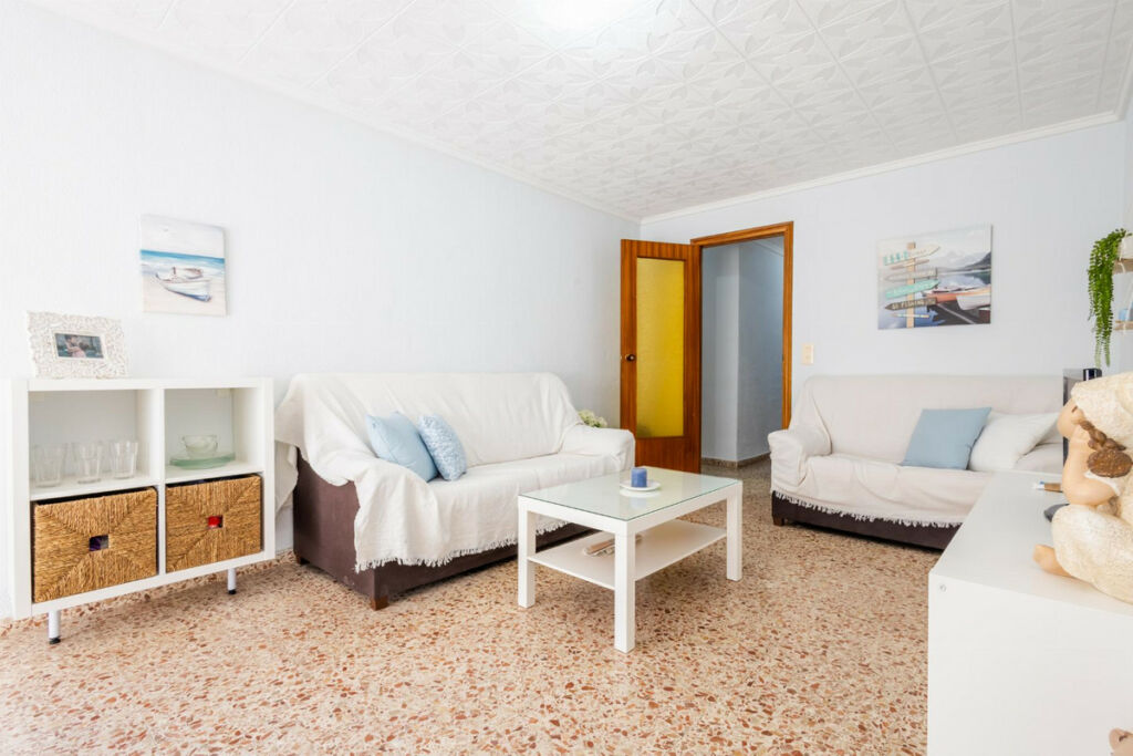 Middle Floor Apartment Torrevieja Alicante - image 27
