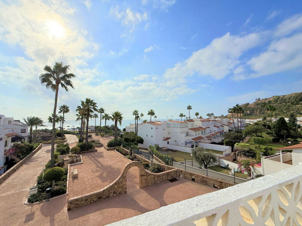 Townhouse Manilva Málaga - image 26