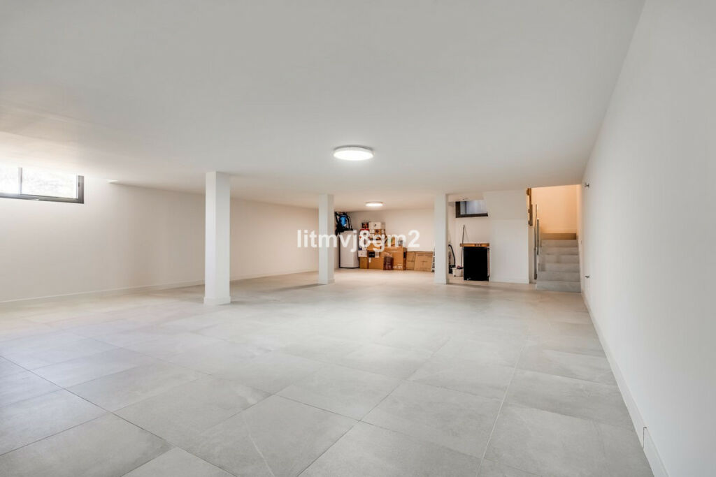 Middle Floor Apartment Cabopino Málaga - image 27