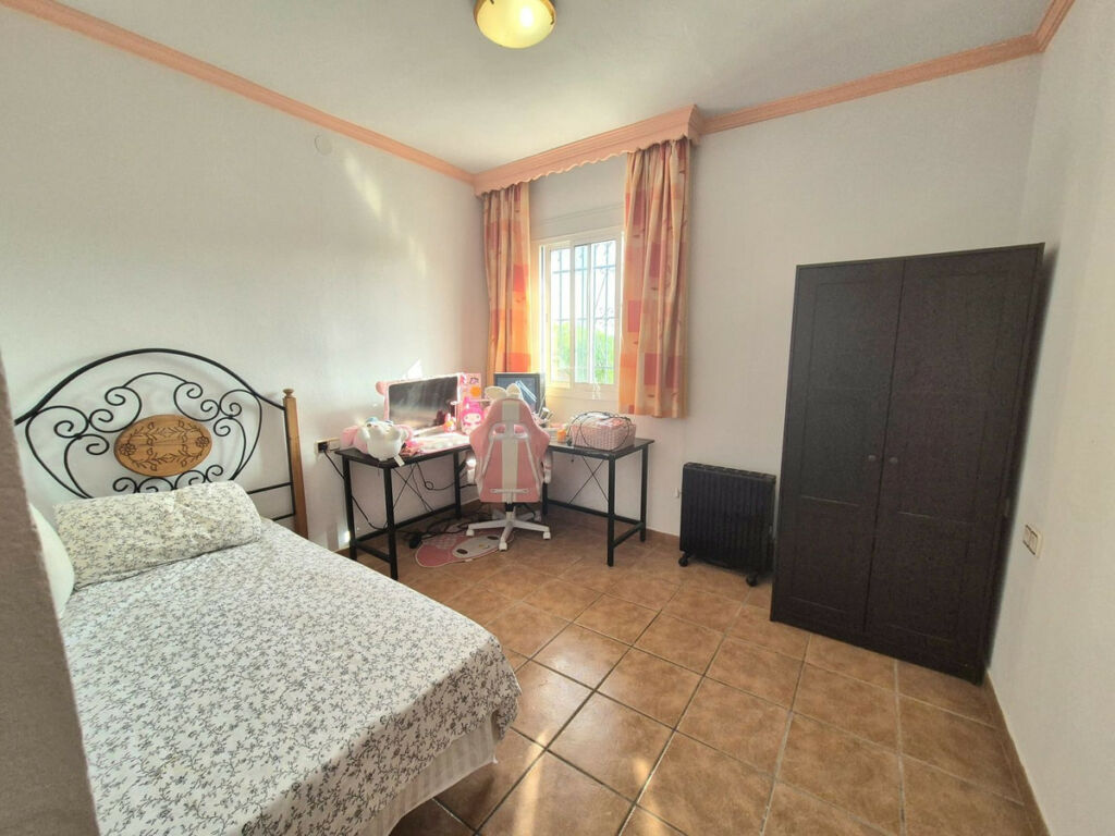 Detached Villa Alhaurín de la Torre Málaga - image 27