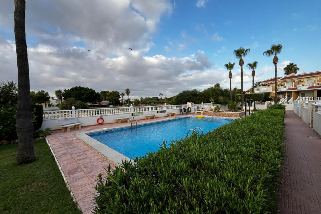 Semi-Detached House Dona Pepa Alicante - image 27