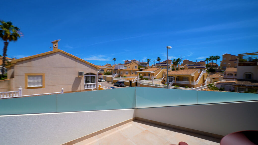 Detached Villa Los Altos Alicante - image 27