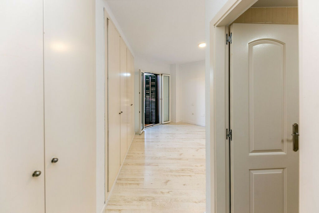 Middle Floor Apartment Torrequebrada Málaga - image 27