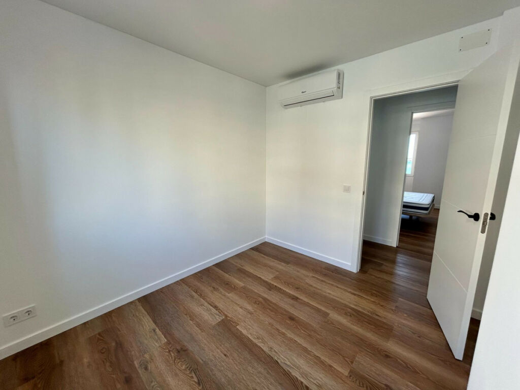 Middle Floor Apartment Torrevieja Alicante - image 27