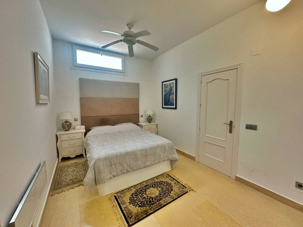Detached Villa Selwo Málaga - image 27