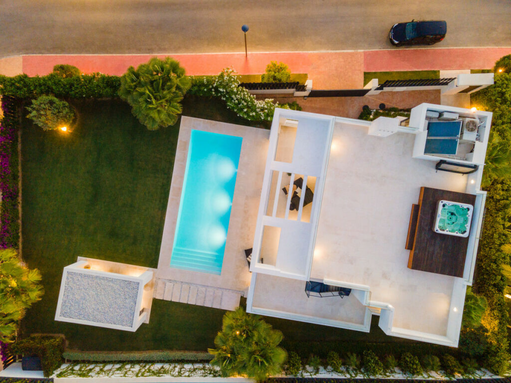 Detached Villa Nueva Andalucía Málaga - image 27