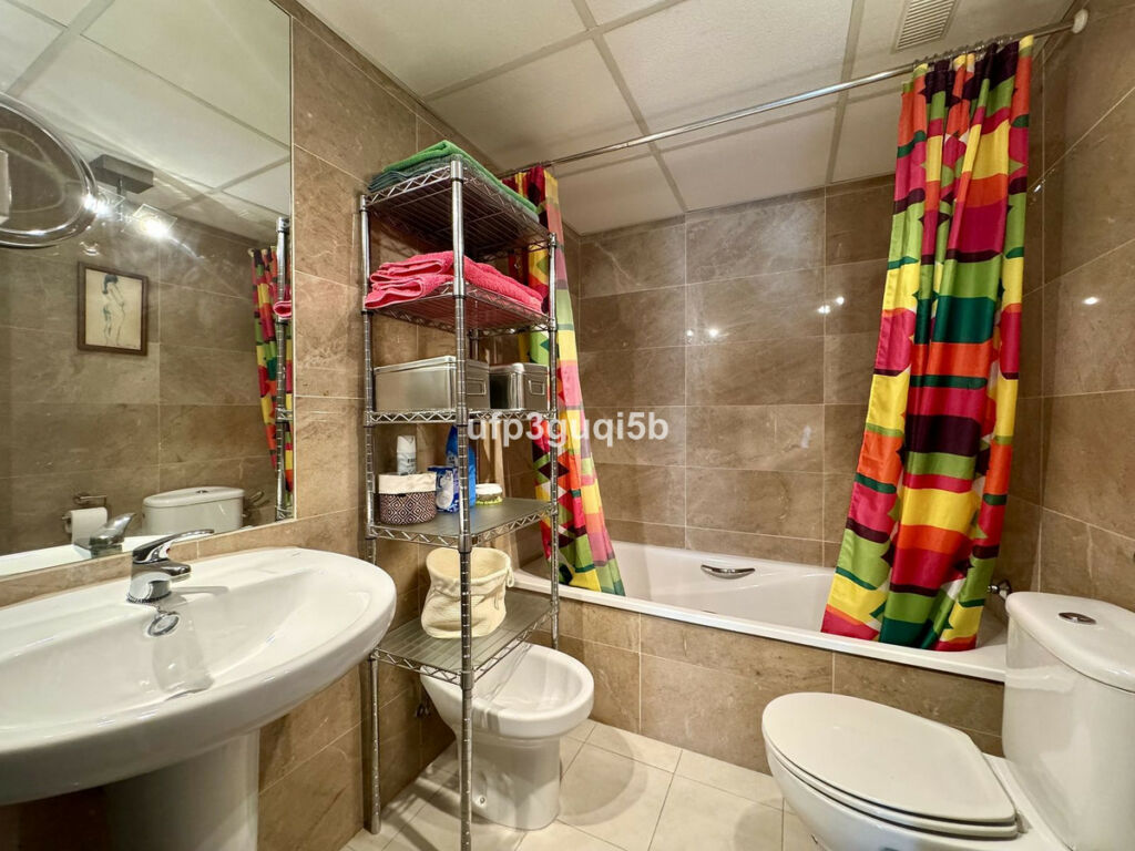 Penthouse Torrequebrada Málaga - image 27
